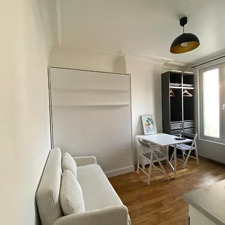 Equipped - Paris, 15th *